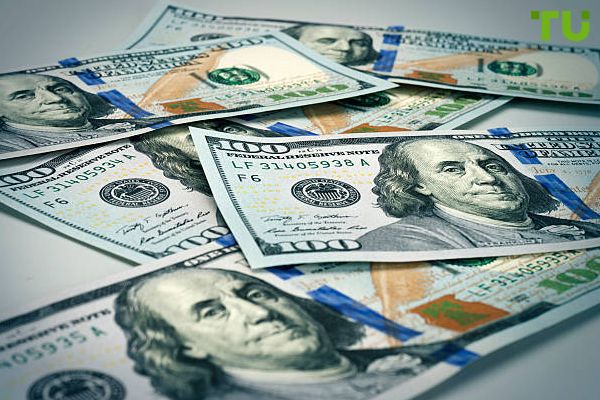 Dollar shows upward trend against other currencies
