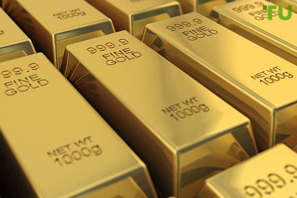 Gold price rises on US dollar correction
