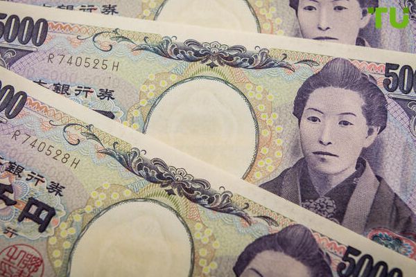 Yen continues to fall ahead of Bank of Japan rate decision