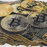 Bitcoin немного подорожал после того, как Трамп отменил удары по Ирану