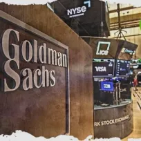 ما الذي يقف وراء تراجع سهم Goldman Sachs بنسبة 2.1% مؤخرًا؟