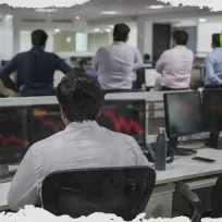 Nifty 50 Slips Amid Volatility on NSE