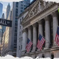 U.S. stock futures climb as tech shares and lower oil prices support markets