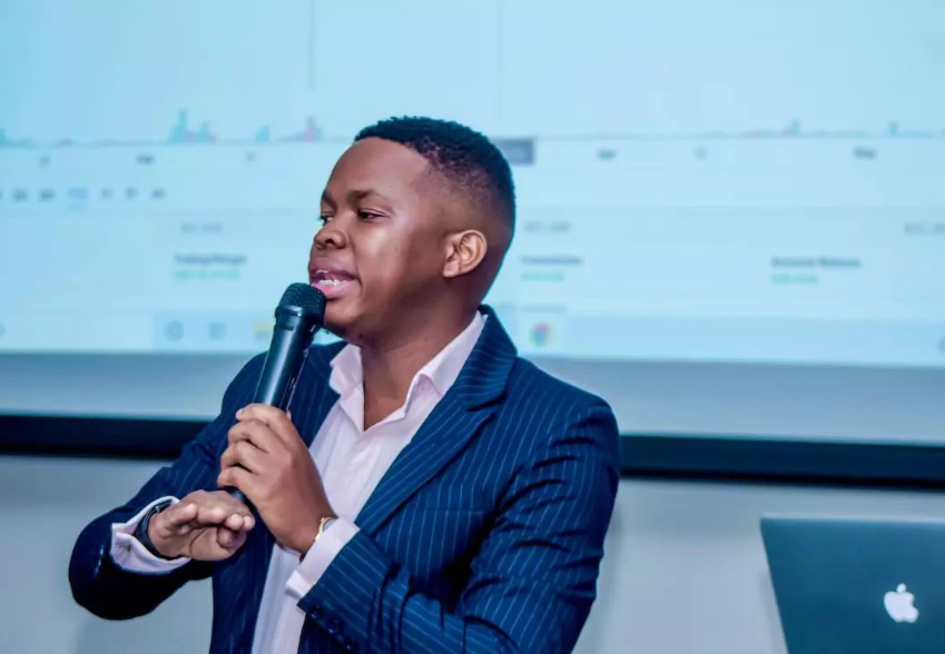 Sandile Shezi