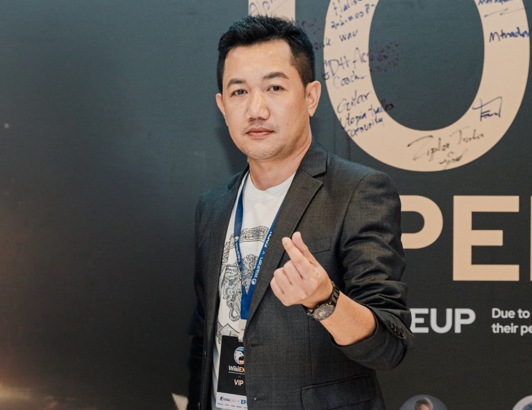 Sunthorn Buathong (The Trader)