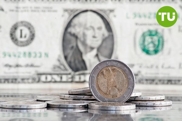 EUR/USD price pressured as eurozone wage growth hits 5.42% EUR/USD price pressured as eurozone wage growth hits 5.42%
