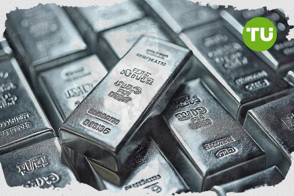 Silver price trims losses as softer dollar and PPI anticipation support cautious recovery