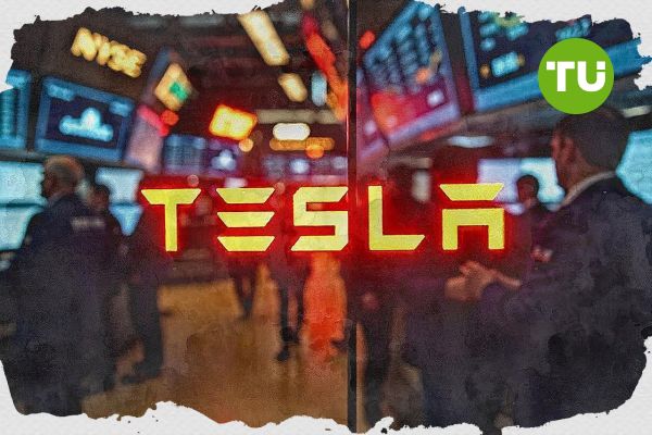 Tesla stock slips to $319 as robotaxi hopes clash with Musk political risks
