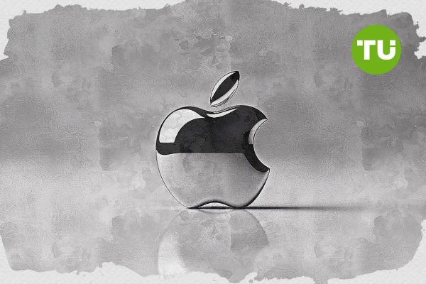 Apple stock price steadies near $225 as AI competition weighs on outlook