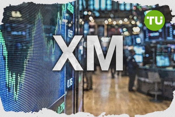 Měsíční obchodní soutěže nabízejí peněžní ceny v hodnotě přes 100 000 $.
