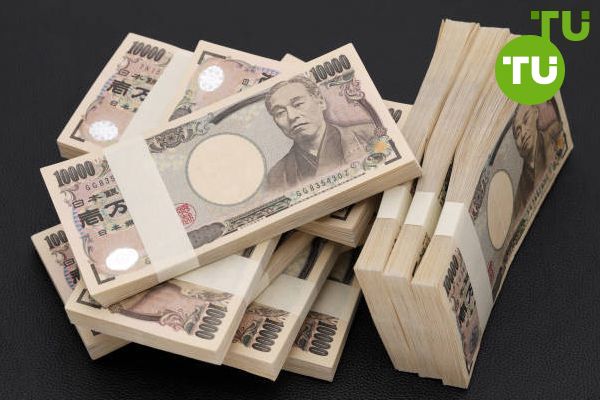 USD/JPY estável após vendas iniciais, com os traders avaliando o risco de intervenção e as perspectivas do Fed