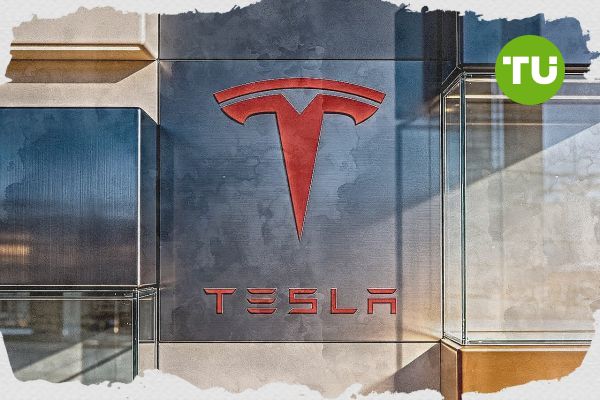 Tesla stock dips 1.2% despite California removing suspension risk
