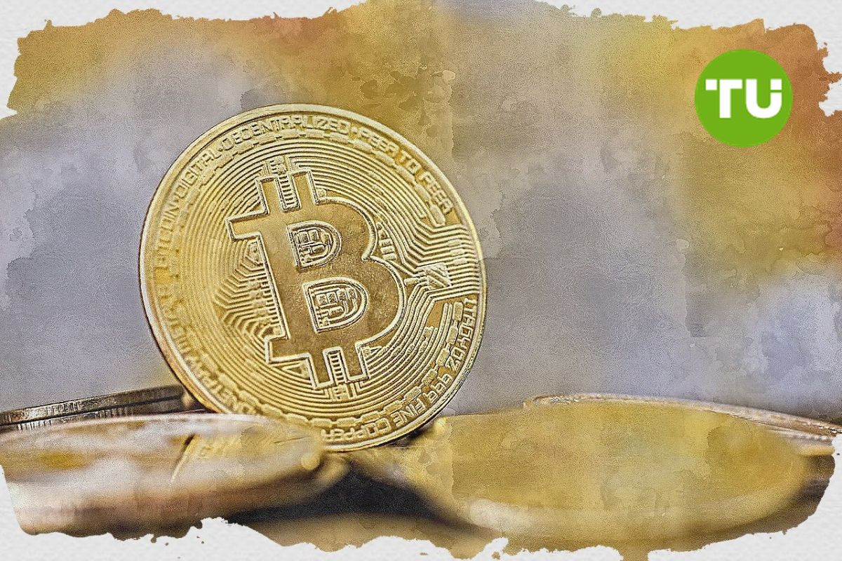 BTC/USD удерживается ниже $83 000 на фоне роста понижательных рисков