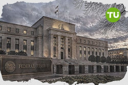 Αξιωματούχοι της Fed πιέζουν για αύξηση επιτοκίων για τη συγκράτηση του πληθωρισμού