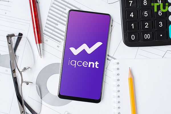IQcent has entered the top ten best binary options trading platforms