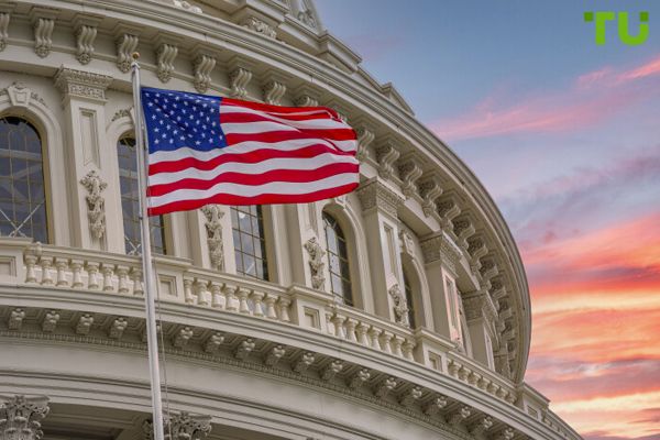 U.S. lawmakers push for investigation of Binance and Tether