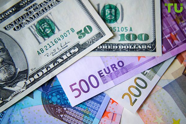 EUR/USD is on the rise ahead of Eurozone and US data releases