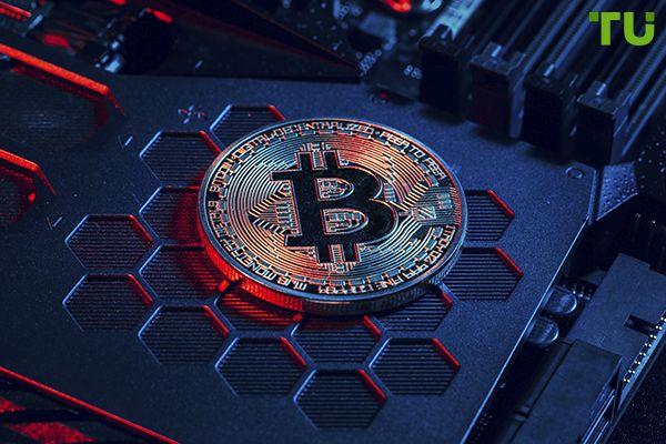 El Bitcoin de Tesla se mueve por primera vez en dos años El Bitcoin de Tesla se mueve por primera vez en dos años